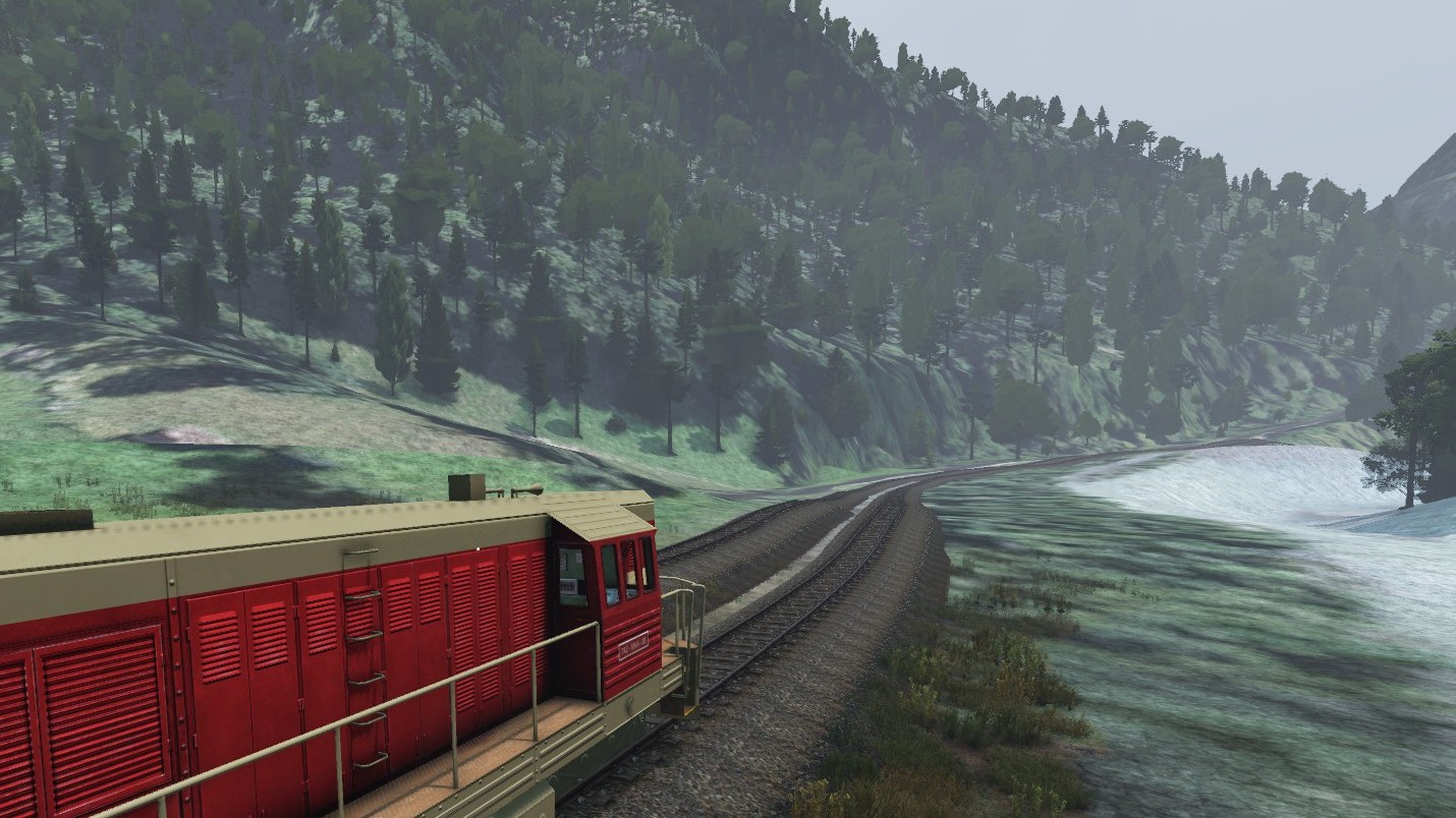Locomotive on the lakeside rail line of the BrienZ terrain